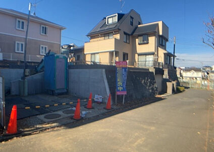 前面道路含む現地写真_3