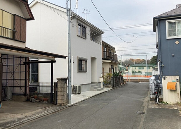 【物件からの展望_3】田園風景が味わえる土地に住みたい！海や山の見える自然豊かな土地に住みたい！などご要望に併せて当社営業がご提案させて頂きます。当社が抱えている数ある物件の中からお客様が納得する1件を一緒に探しましょう！