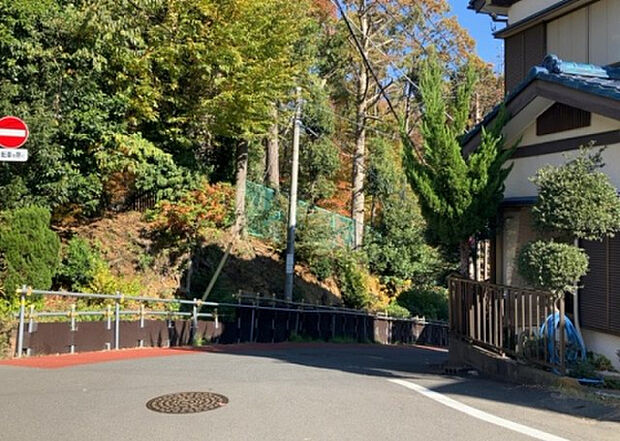 【物件からの展望_3】田園風景が味わえる土地に住みたい！海や山の見える自然豊かな土地に住みたい！などご要望に併せて当社営業がご提案させて頂きます。当社が抱えている数ある物件の中からお客様が納得する1件を一緒に探しましょう！