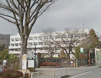 川尻小学校 382m(徒歩5分)