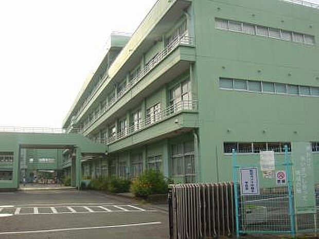 北小学校（約716m）