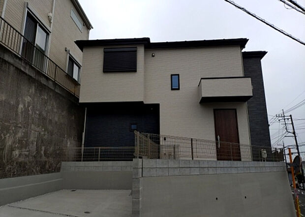 【外観_2】ハザードップは自然災害による被害を予測し、その被害範囲を地図上で表したものです。近年特に災害が多くなっていますので、事前に調査すると安心できます。ハザードマップは国交省のホームページをご覧ください。