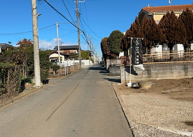 【物件からの展望_2】眺望を気にして物件を探す場合、前面に建物が建っていないか現地で確認しましょう!前面に建物があると景色はもちろん、日当たりや風通しにも影響が出てきます。住んだ時のことを想像しながら現地見C:\tools\新築ホームズ\images\68014603\物件からの展望_3.jpg学をしましょう。