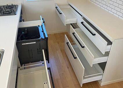 キッチン床下収納