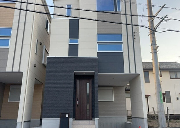 【外観_2】ハザードップは自然災害による被害を予測し、その被害範囲を地図上で表したものです。近年特に災害が多くなっていますので、事前に調査すると安心できます。ハザードマップは国交省のホームページをご覧ください。