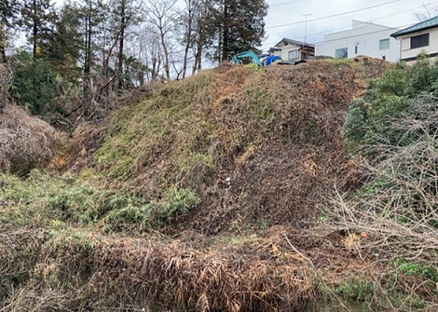 【物件からの展望】眺望を気にして物件を探す場合、前面に建物が建っていないか現地で確認しましょう!前面に建物があると景色はもちろん、日当たりや風通しにも影響が出てきます。住んだ時のことを想像しながら現地見学をしましょう。