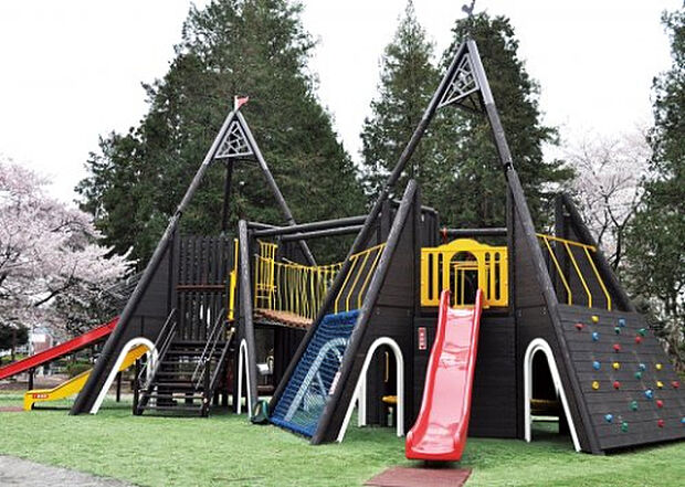 淵野辺公園（約1,675m）