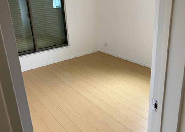 【子供部屋】子供が何人でも年齢によっては、受験時にしっかり壁のある個室があった方が良い場合もあります。難しい問題ですが、兄弟の人数や、性別や年齢差によって状況が異なりますので、数年後のこともしっかり考えましょう。