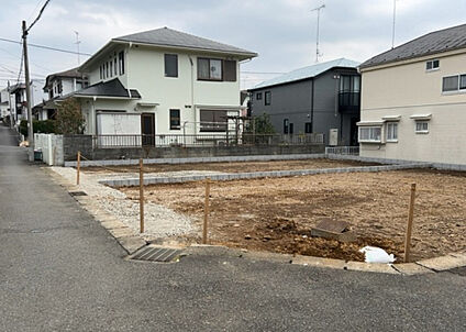前面道路含む現地写真_3
