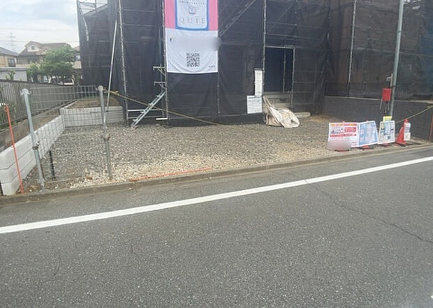 【駐車場_2】駐車場と明記されていても、最小スペースでつくられた駐車場だと大型車は駐車できなかったり、出入りしにくくなったりする可能性があります。お車のサイズと購入したい物件の駐車場のサイズを現地で確認しましょう。