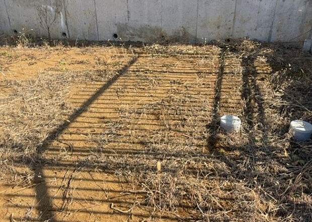 【玄関_2】玄関は、狭すぎると複数人で使いにくく、広すぎても無駄な空間になりがちです。最低2畳を目安にして、家の広さとの兼ね合いや家族の人数を考慮して決めるとよいでしょう。現地を見学して快適な玄関を選びましょう!
