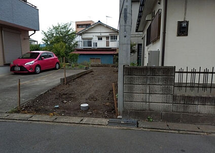 前面道路含む現地写真_2