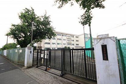 四谷中学校 664m(徒歩9分)