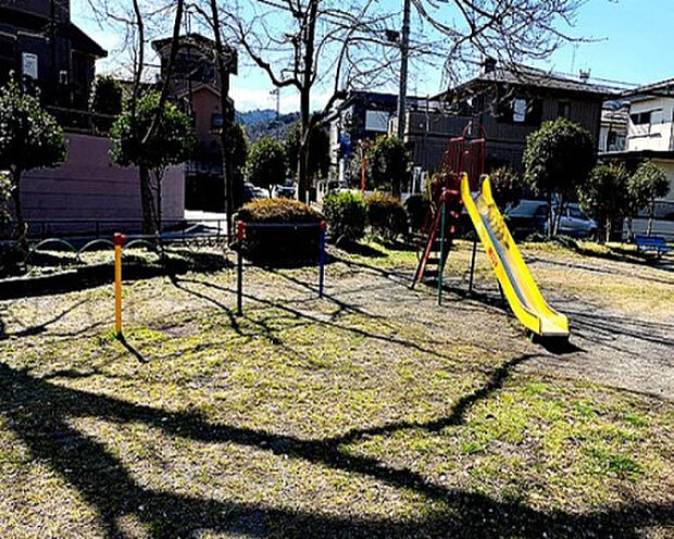 高尾台西公園（約1,216m）