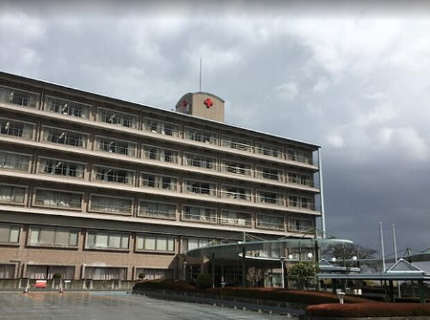 相模原赤十字病院（約828m）