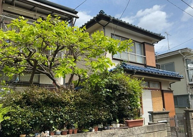 【物件からの展望_2】眺望を気にして物件を探す場合、前面に建物が建っていないか現地で確認しましょう！前面に建物があると景色はもちろん、日当たりや風通しにも影響が出てきます。住んだ時のことを想像しながら現地見学をしましょう。