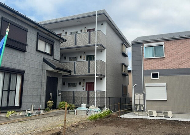 【物件からの展望_2】眺望を気にして物件を探す場合、前面に建物が建っていないか現地で確認しましょう！前面に建物があると景色はもちろん、日当たりや風通しにも影響が出てきます。住んだ時のことを想像しながら現地見学をしましょう。