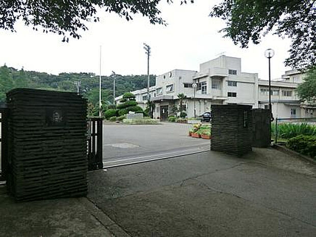 相陽中学校（約2,021m）