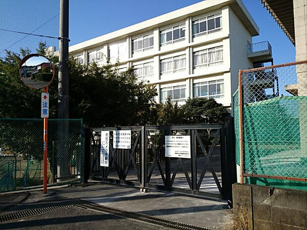 町田第二中学校（約1,826m）