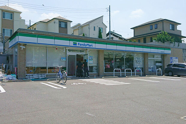ファミリーマート　町田金井町店（約759m）