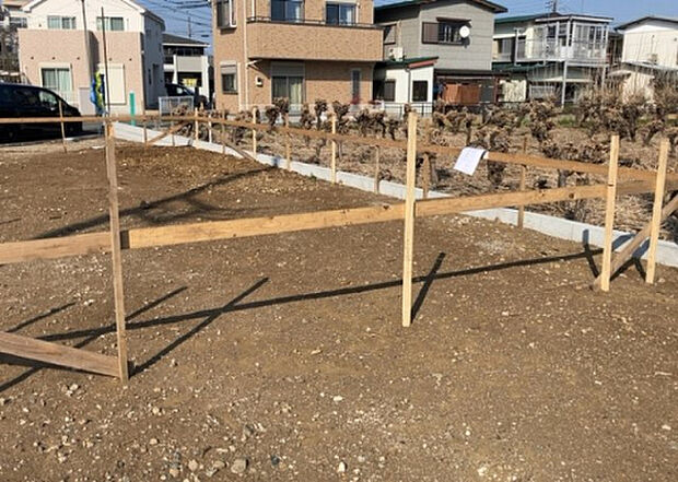 【外観_2】外観は建物の第一印象を決める重要な要素です。複数の方向から見ることで、建物の存在感や周辺との調和、デザインの良さなどがより明確に分かります。お気に入りの建物を見つけてみてください。
