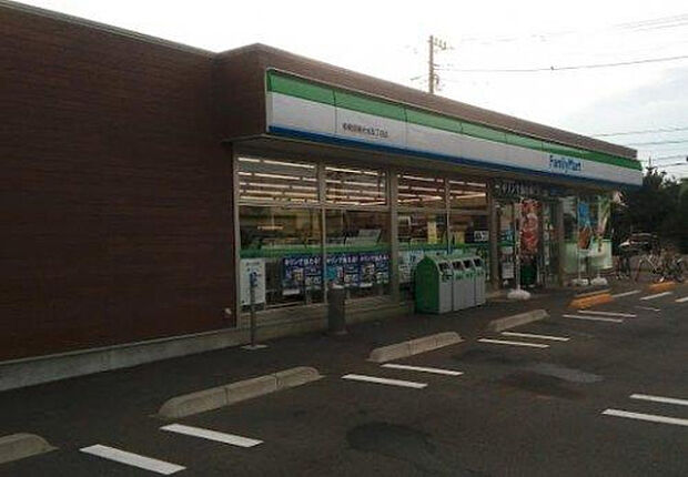 ファミリーマート　相模原陽光台五丁目店（約214m）
