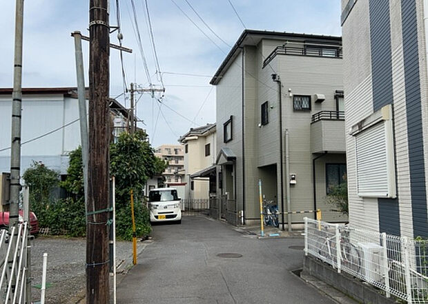 【物件からの展望】眺望を気にして物件を探す場合、前面に建物が建っていないか現地で確認しましょう！前面に建物があると景色はもちろん、日当たりや風通しにも影響が出てきます。住んだ時のことを想像しながら現地見学をしましょう。