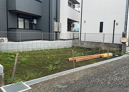 前面道路含む現地写真_2