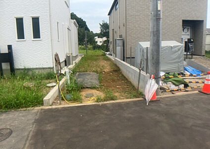 前面道路含む現地写真_2