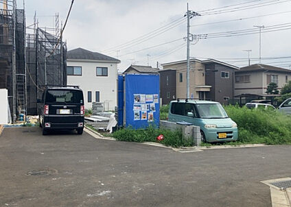 前面道路含む現地写真_3