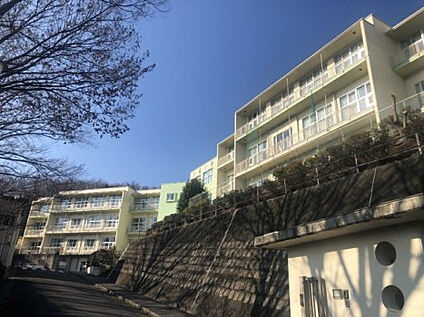 小宮小学校 755m(徒歩10分)