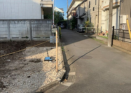 前面道路含む現地写真_2