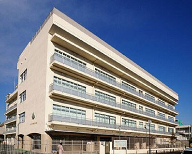 第三小学校 682m(徒歩9分)