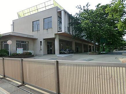 夢の丘小学校 1872m(徒歩24分)