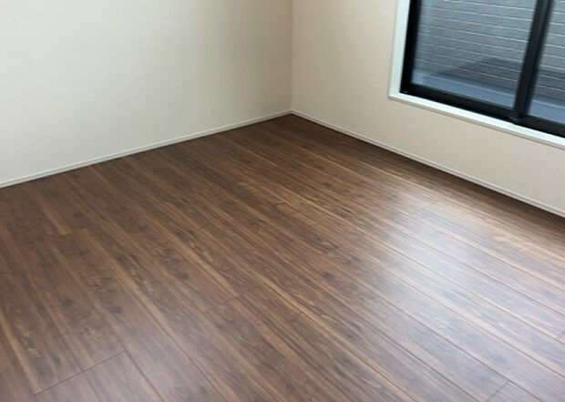 【子供部屋】子供が何人でも年齢によっては、受験時にしっかり壁のある個室があった方が良い場合もあります。難しい問題ですが、兄弟の人数や、性別や年齢差によって状況が異なりますので、数年後のこともしっかり考えましょう。