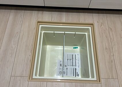 キッチン床下収納