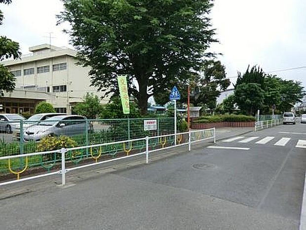 大沼小学校(約493m)