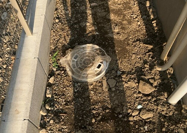 【その他設備】敷地内には、散水栓や立水栓があります。水道水を直接利用できるため、水を運ぶ手間を省くことが出来ます。大量の水を必要とする洗車作業や清掃などに役立ちます。その他設備とあわせて、現地でご確認ください。