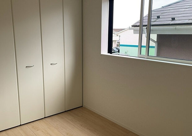 【子供部屋】子供が何人でも年齢によっては、受験時にしっかり壁のある個室があった方が良い場合もあります。難しい問題ですが、兄弟の人数や、性別や年齢差によって状況が異なりますので、数年後のこともしっかり考えましょう。