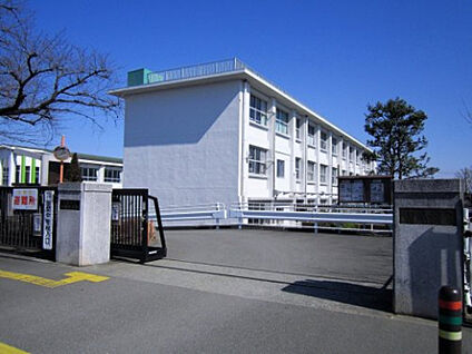座間中学校 1487m(徒歩19分)