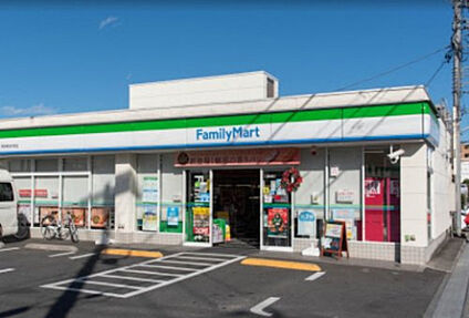 ファミリーマート　秀栄東浅川町店 513m(徒歩7分)