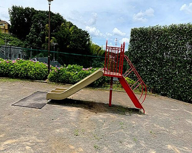 大蔵関山なかよし公園(約331m)
