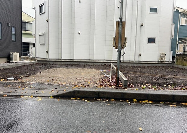 【物件からの展望】眺望を気にして物件を探す場合、前面に建物が建っていないか現地で確認しましょう!前面に建物があると景色はもちろん、日当たりや風通しにも影響が出てきます。住んだ時のことを想像しながら現地見学をしましょう。