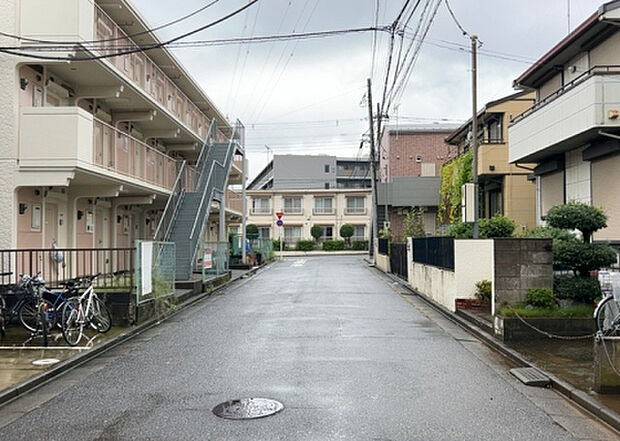 【物件からの展望】眺望を気にして物件を探す場合、前面に建物が建っていないか現地で確認しましょう!前面に建物があると景色はもちろん、日当たりや風通しにも影響が出てきます。住んだ時のことを想像しながら現地見学をしましょう。