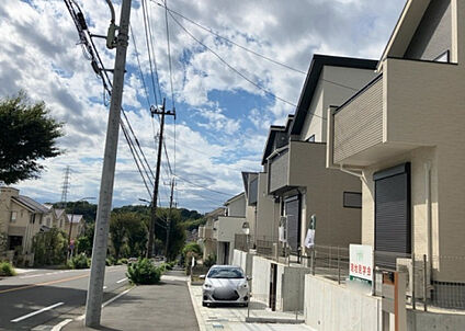 前面道路含む現地写真_2