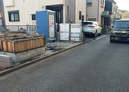 前面道路含む現地写真_3