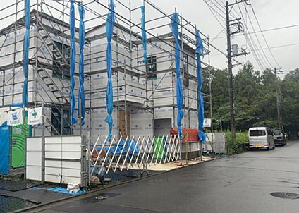 前面道路含む現地写真_3