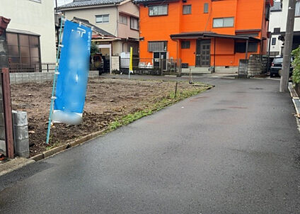 前面道路含む現地写真_3