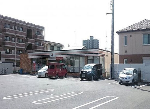 セブンイレブン 厚木戸室南店(約122m)