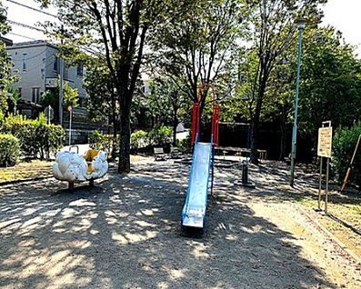 本町田ひばり公園 124m(徒歩2分)